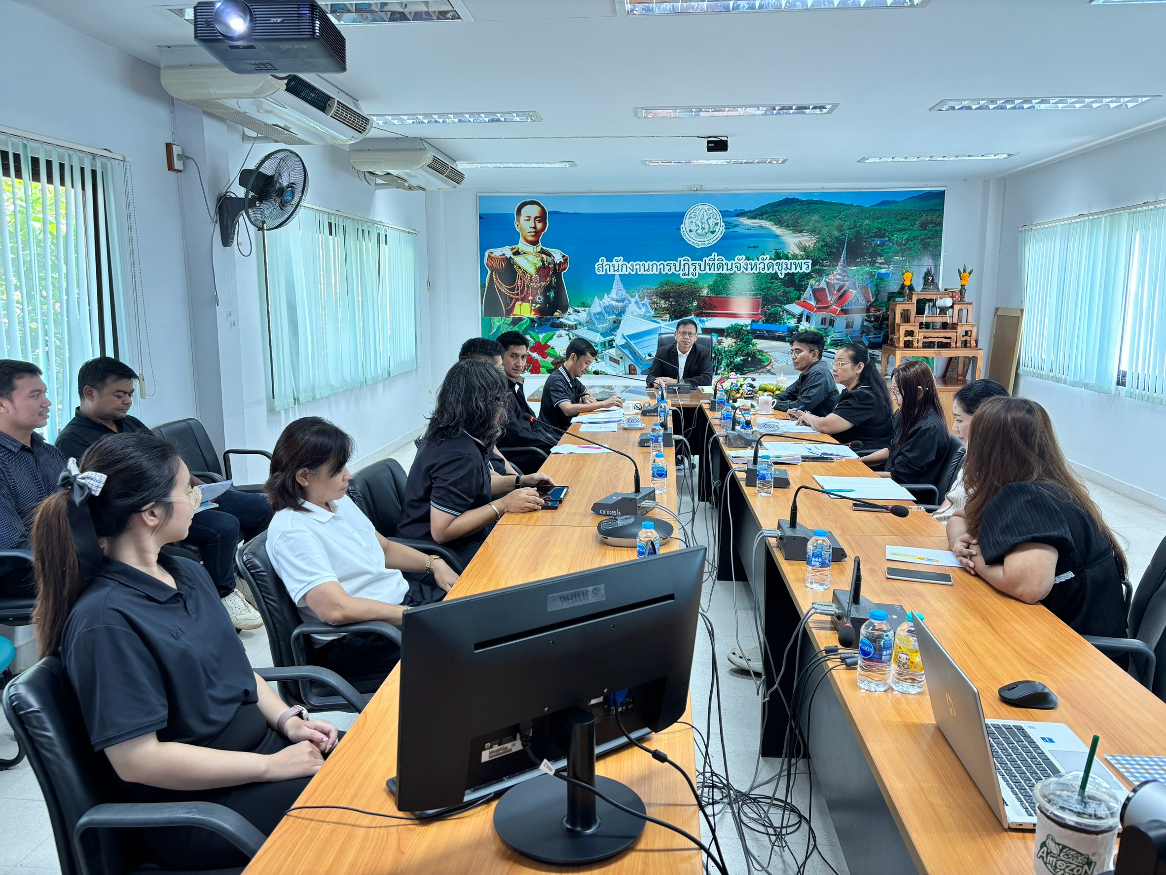 title - ผู้ตรวจราชการ ส.ป.ก. ประชุมติดตามผลการดำเนินงานตามแผนการตรวจราชการ ของ ส.ป.ก. ประจำปีงบประมาณ พ.ศ.2569 รอบ 2 จังหวัดชุมพร